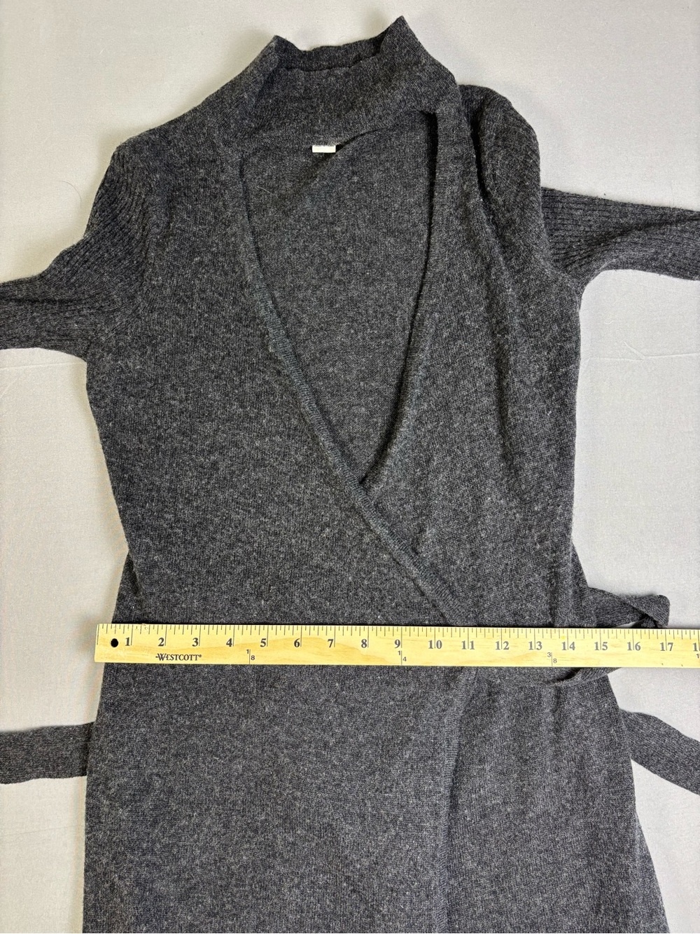 Diane Von Furstenberg Cashmere and Wool Charcoal Wrap Knit Long Sleeve Dress XS - Picture 4 of 11